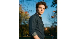 12 Google Gemini AI Photo Editing Prompts for Boys to Create Realistic, Stylish Cinematic Outdoor Portraits image