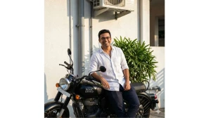 12 Google Gemini AI Photo Editing Prompts for Boys to Create Realistic, Stylish Cinematic Outdoor Portraits image